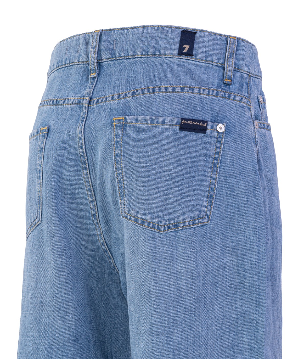 shop SEVEN Saldi Jeans: 7 for all mankind denim in cotone elasticizzato, cropped.
Modello: Zoey milk.
Tessuto super stretch.
Vita alta.
Fondo a zampa.(apertura 33 cm nella taglia 27)
Composizione: 98% cotone, 2% elastane.
Fabbricato in Tunisia.. JSZOS850VA-LIGHT BLUE number 8622057
